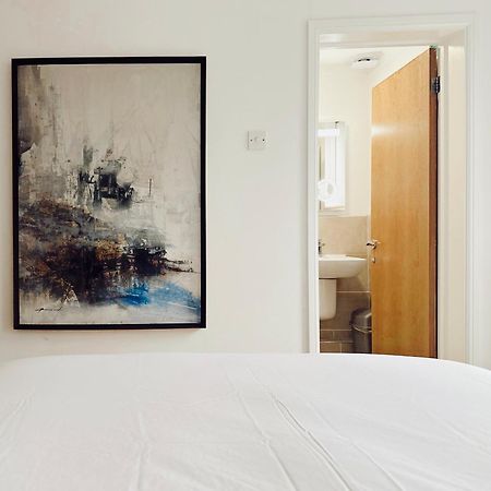 En-Suite Room 5Mins From Tower Bridge Londra Esterno foto